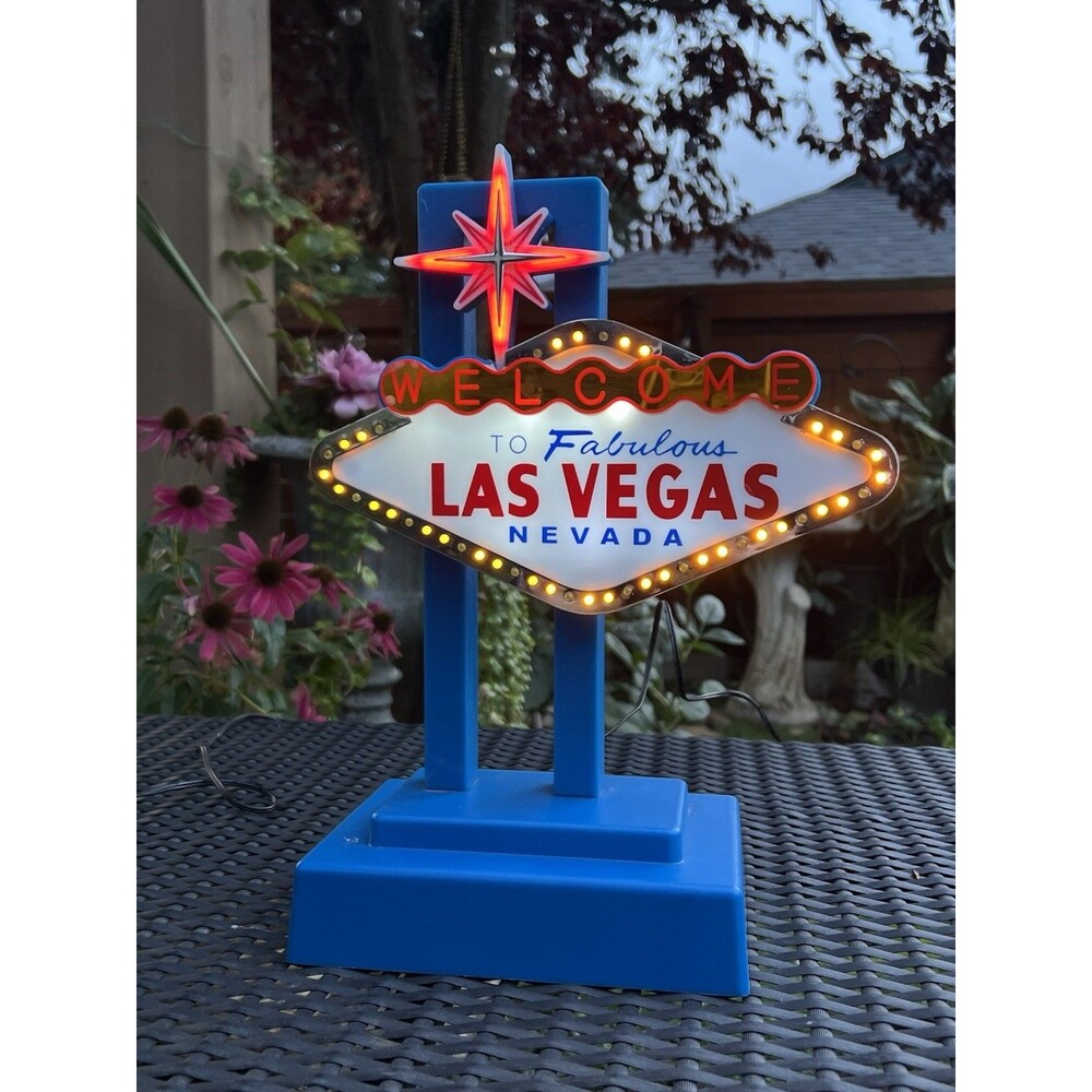 Welcome to Fabulous Las Vegas Nevada Sign with Flashing Lights 12" And Cord